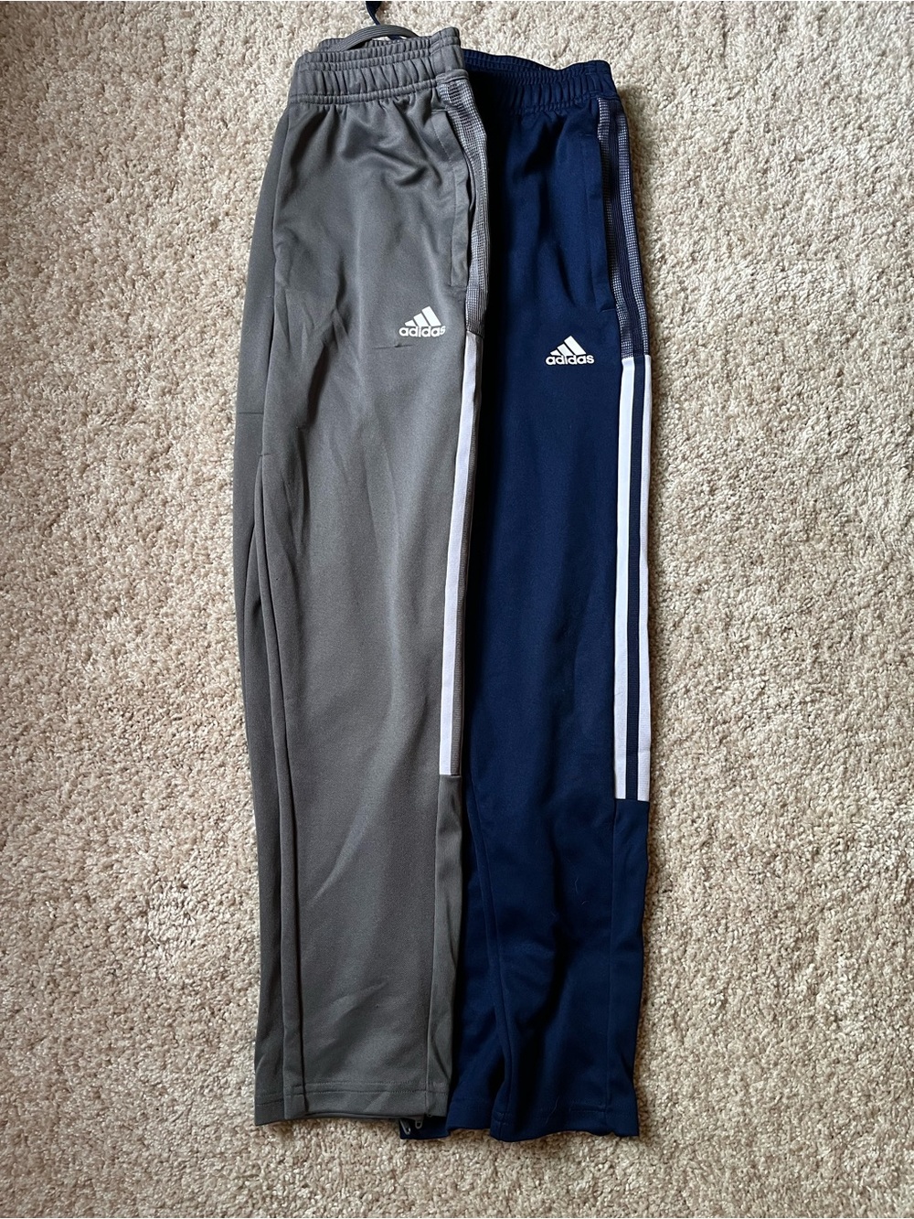 Adidas lot 2 medium boys pants